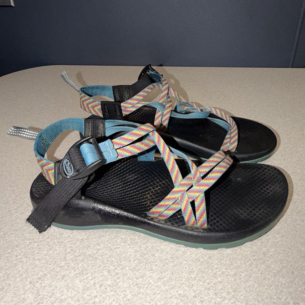 Chaco Women's Yampa Sandals Fiesta Toe Loop Size 6 Hiking Trail Water Strappy
